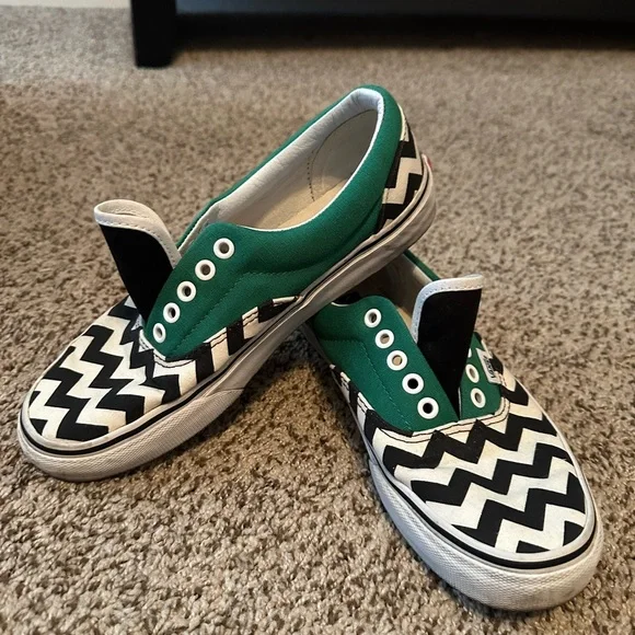 Custom Vans Women’s 8.5 - Picture 3 of 4